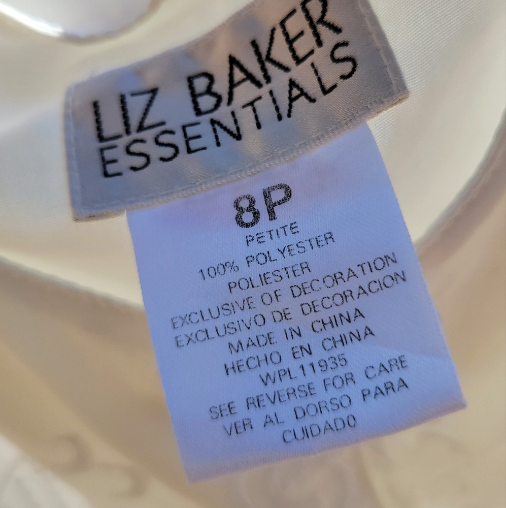 Liz Baker Essentials Pearl Embroidered Blouse 8P | White Short Sleeve - Picture 6 of 8